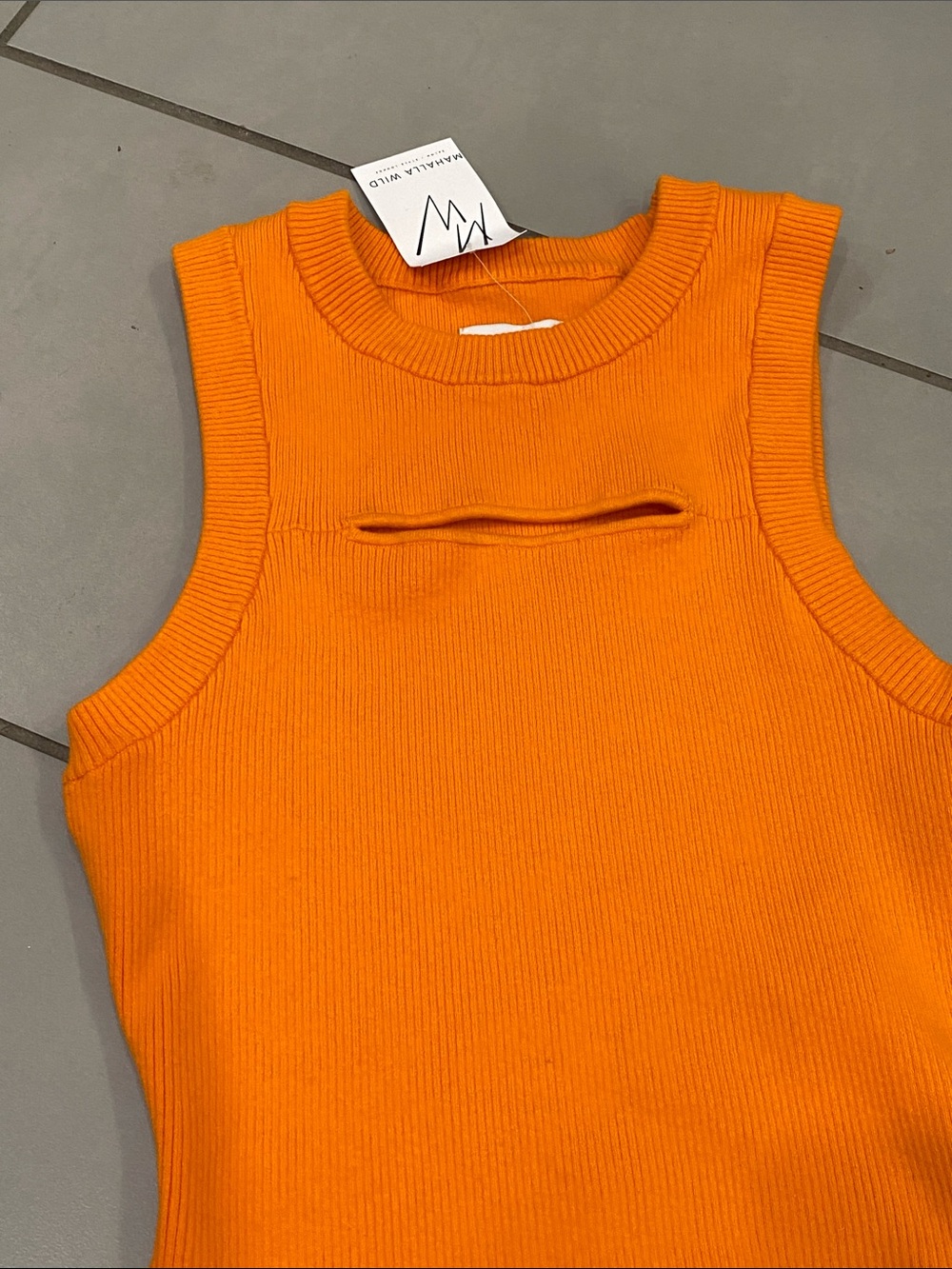 PISTOLA NWT Orange 🍊 Nella Tank size Medium - Picture 3 of 10